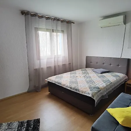 아파트 Trio 소코 반자